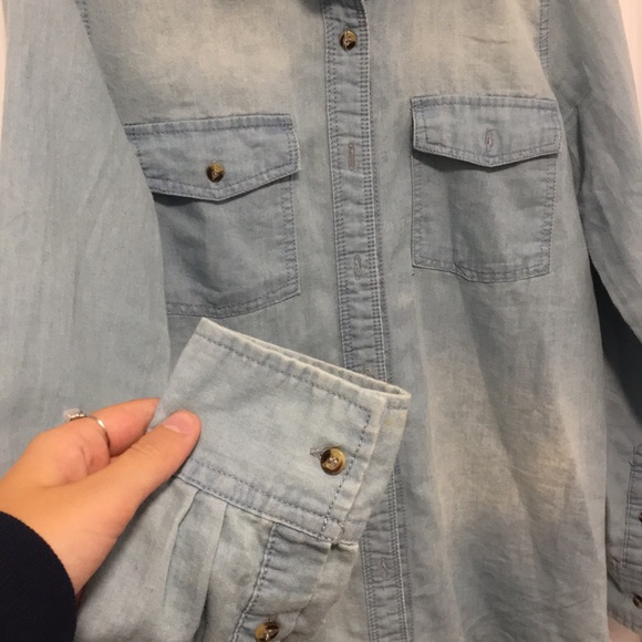 Light denim button up - Picture 2 of 3